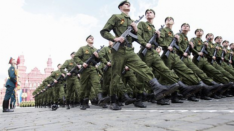7 милиарда рубли глътнала корупцията в руската армия през 2014 г.