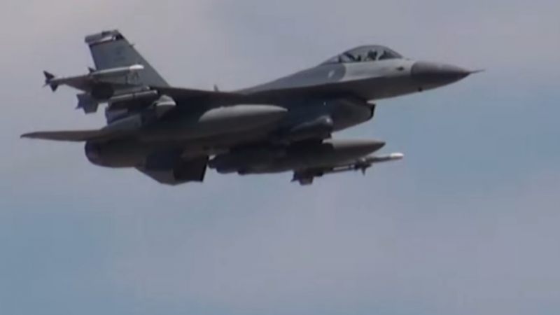 Американският изтребител F-35 сам поръчва резервните си части (ВИДЕО)