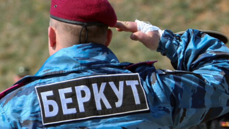 Бойци от харковския „Беркут” искат от Крим политическо убежище   