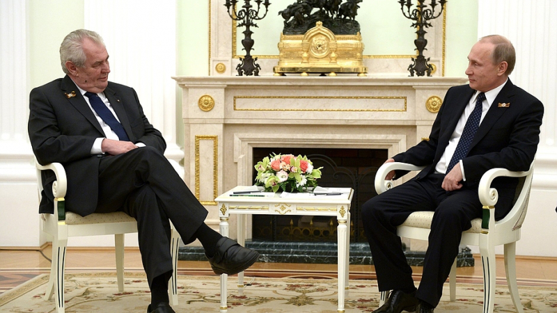 Искри прехвърчаха между Путин и Земан