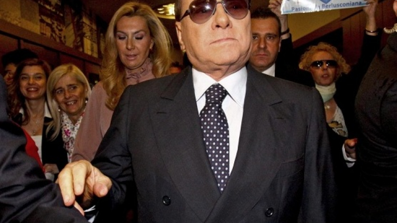 Берлускони с голямо лично признание за жените