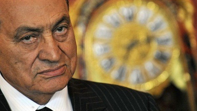Пратиха Мубарак за 3 години в затвора