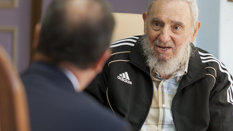 Фидел Кастро се показа, срещна се с Оланд (СНИМКИ)