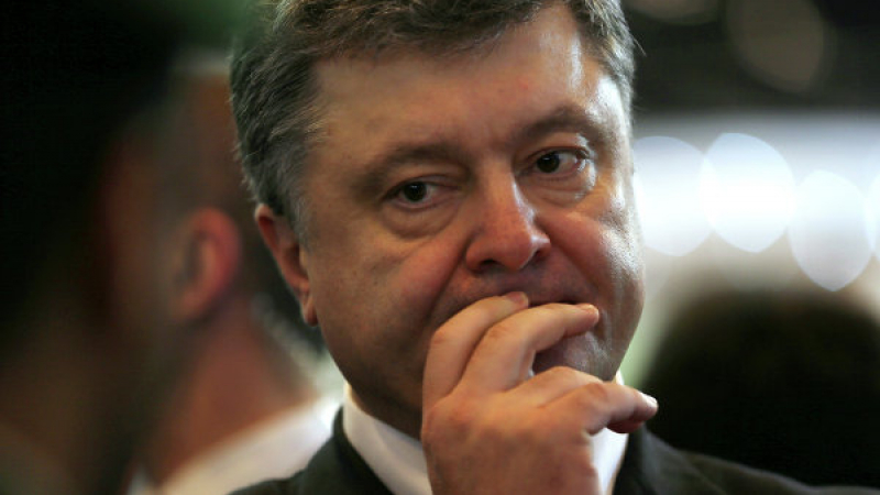 &quot;Ню Йорк Таймс&quot;: Порошенко няма да успее да извади Украйна от хаоса