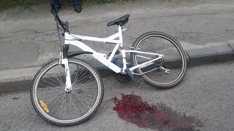 Велосипедист се преби с колелото си на автополигон 