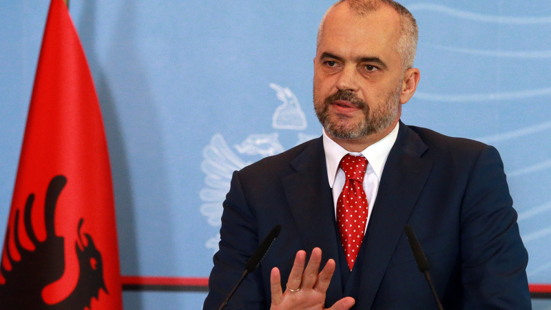 Албания заплаши да блокира Македония за НАТО