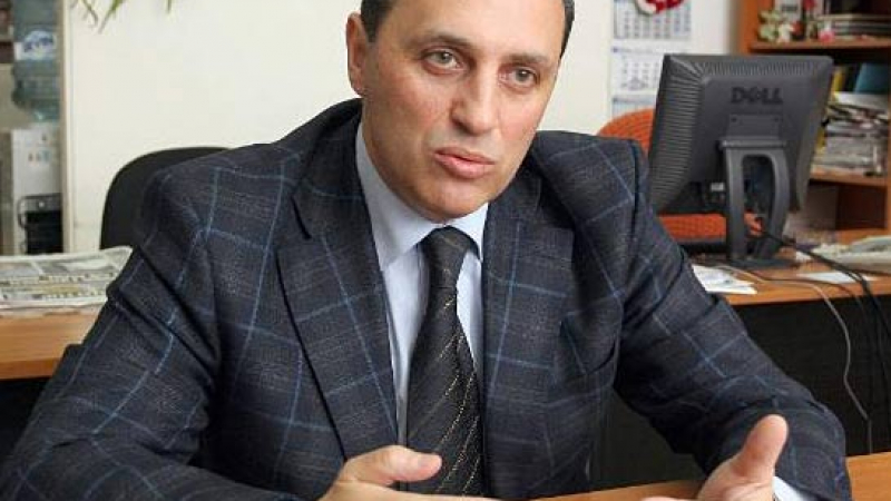 Бойко Борисов уволни шефа на Агенцията по храните Пламен Моллов 