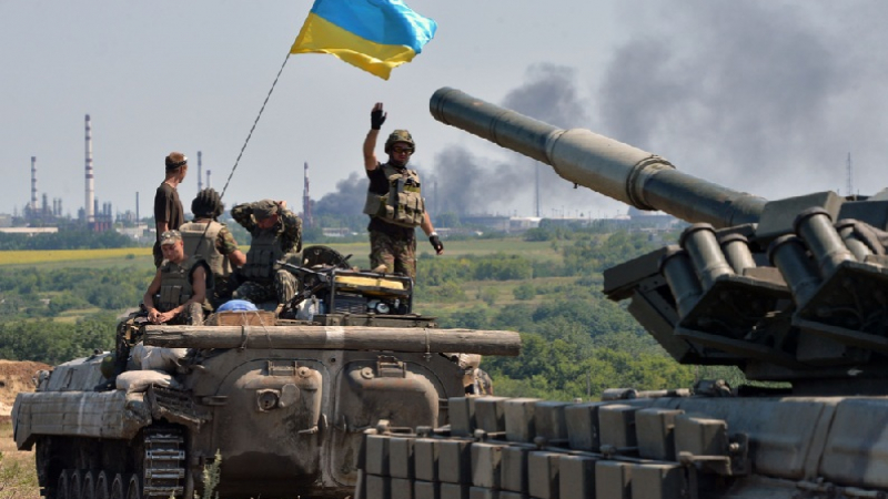 ДНР: Киев е събрал мощна групировка за нов удар по Донбас (ВИДЕО)