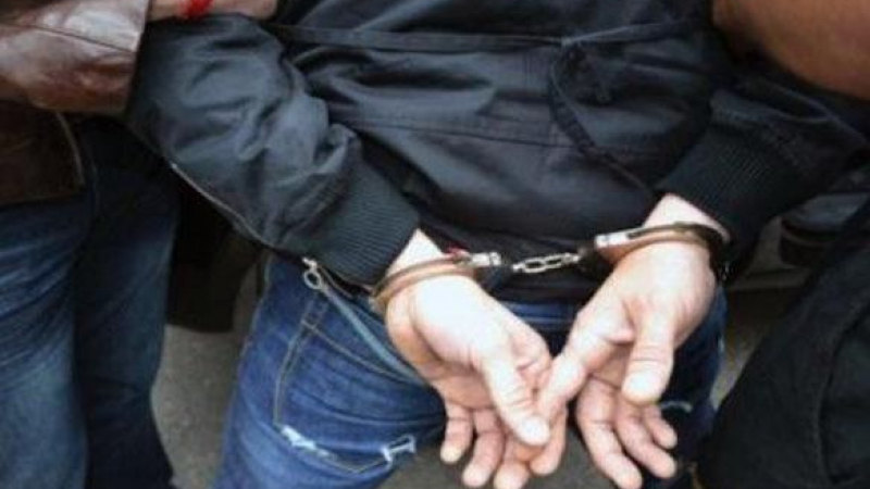 Най-малко 8 задържани след мелето в Гърмен 