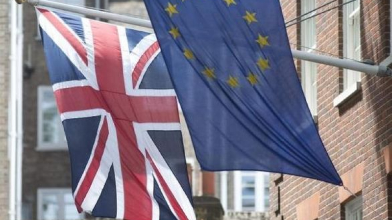 Британската опозиция ще подкрепи референдум за излизане от ЕС