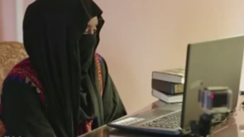 Ето как „Ислямска държава” вербува момичета по Скайп (ВИДЕО)