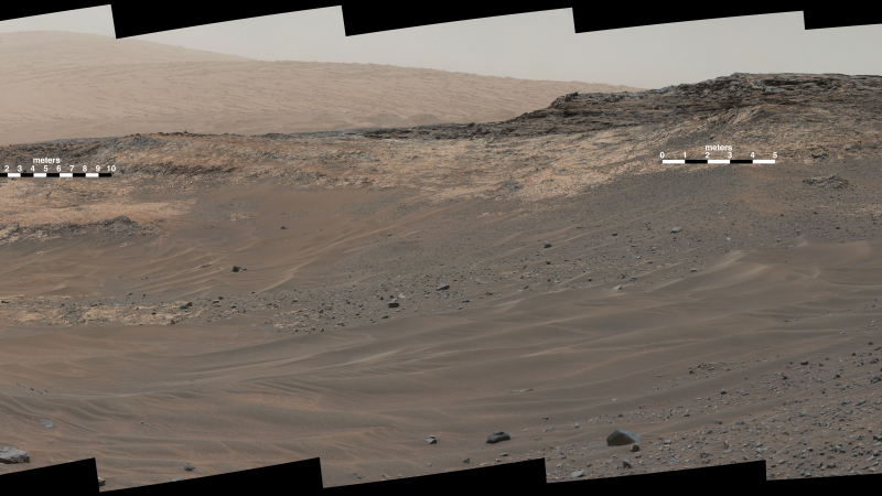 НАСА показа първата панорамна снимка на Марс