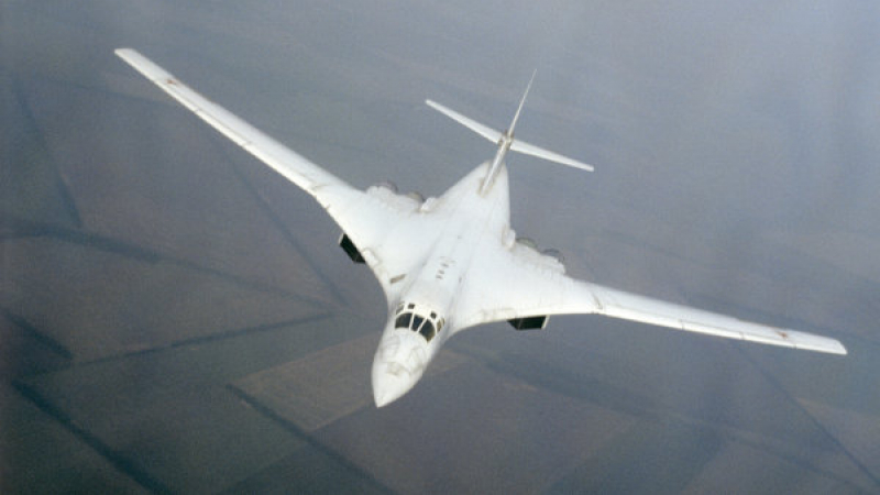 Руската армия купува поне 50 нови бомбардировача Ту-160