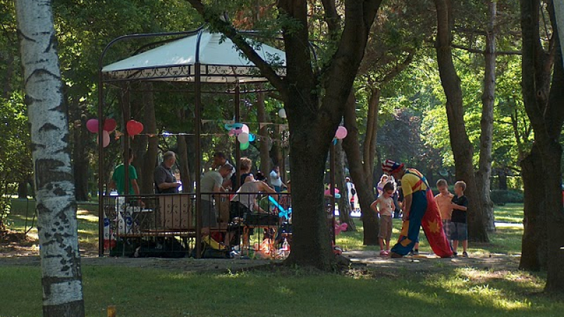 Само за деца: Дискотека и магическо шоу в Борисовата градина в София