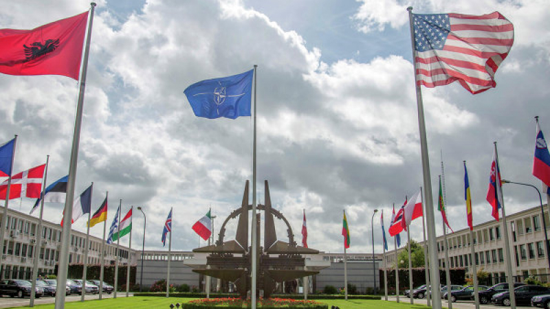Паника: Мистериозна пратка в централата на НАТО