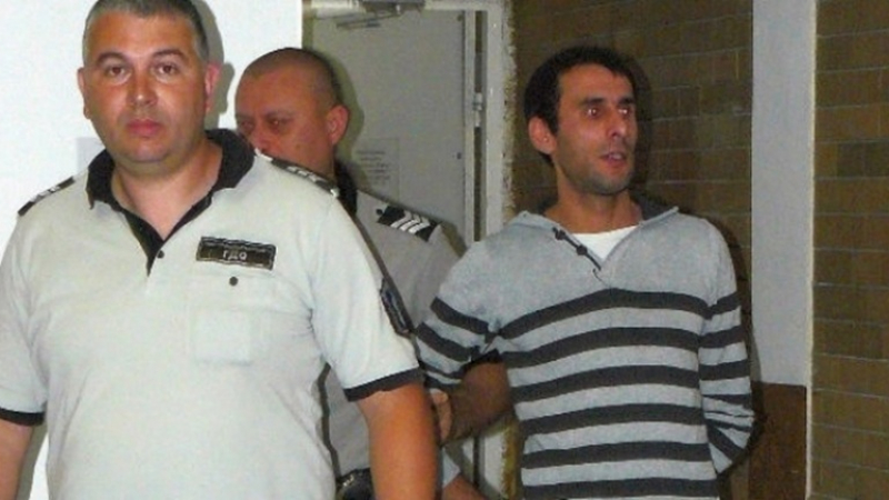 15 години затвор за Хюриет, който остави три трупа на пътя и избяга