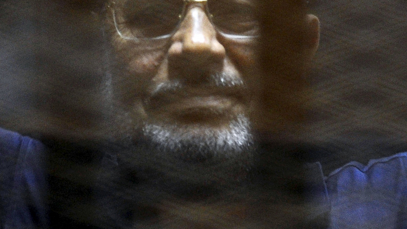 Потвърдиха смъртната присъда на Мохамед Мурси