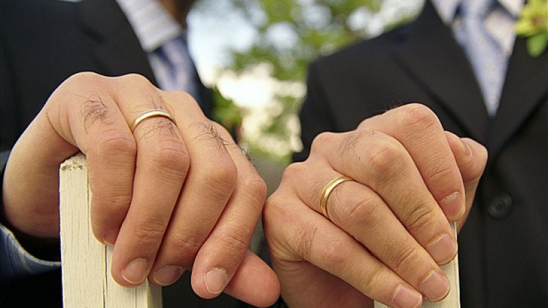 Върховният съд на САЩ разреши еднополовите бракове в цялата страна