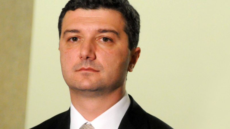 Драгомир Стойнев остава в изпълнителното бюро на БСП