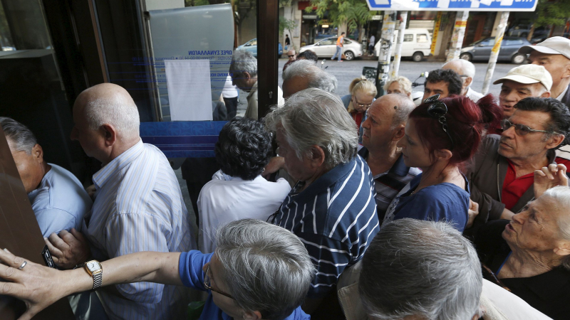 Гърци се изселват в България при прислужничките си