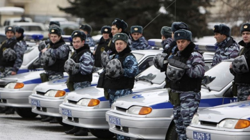 Искат полицаите в Русия да стрелят по „малко бременни”