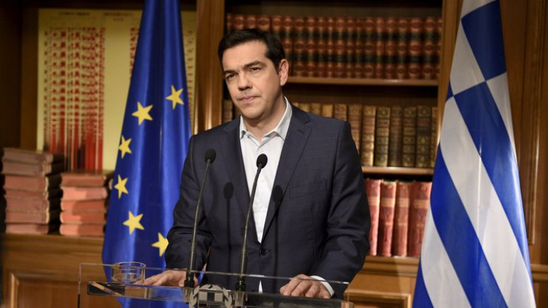 „Гардиън”: В ЕС чакат правителството в Атина да падне