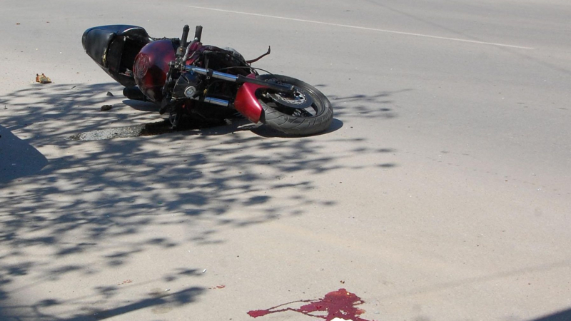 Девета жертва на пътя - моторист се размаза край Баница 