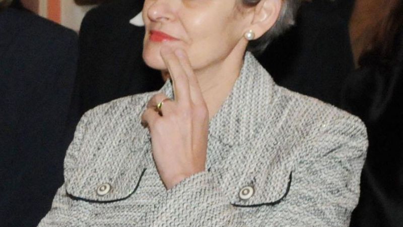 Връчиха на Ирина Бокова престижна награда за мир