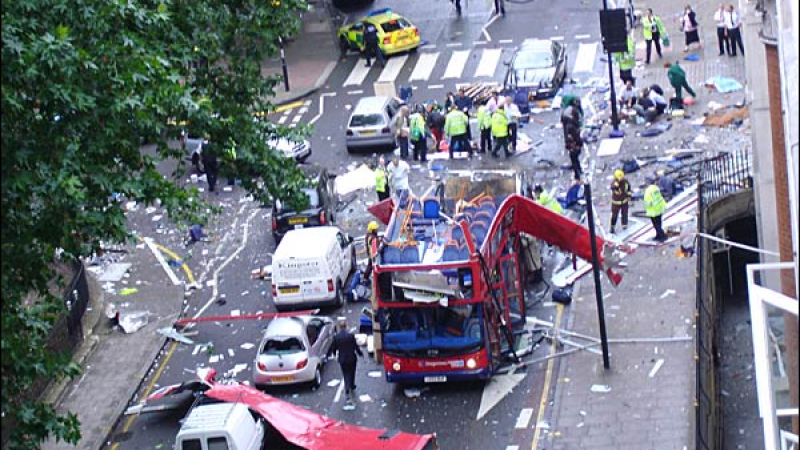 10 години по-късно: Свидетел проговаря за лондонските атентати!
