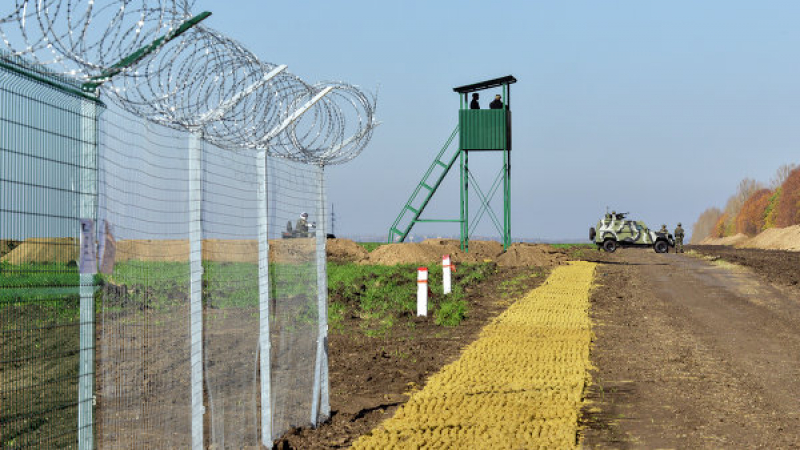 Украинската „стена” на границата с Русия се превърна в мрежеста ограда