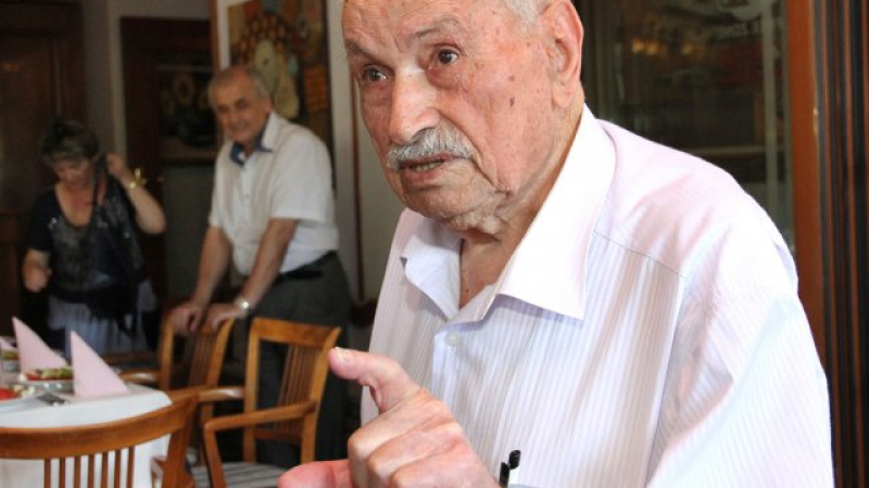 101-годишният социалист дядо Сандо: Шест пъти победих смъртта 