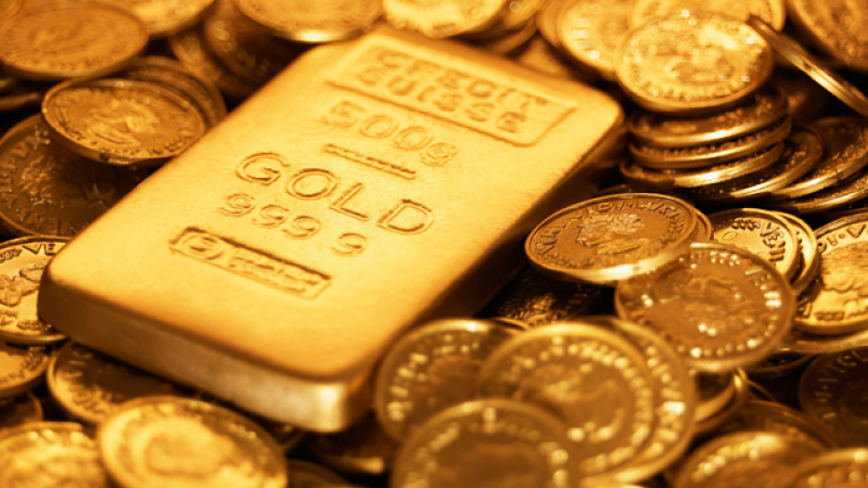 Златото се срива, слиза под 1000 долара за тройунция