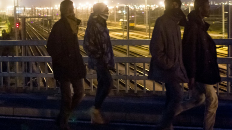 Ликвидираха лагер на мигранти в Париж