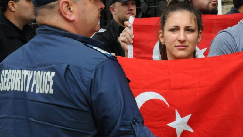 От ПКК пак нападнаха турски полицаи