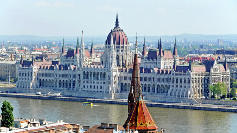 Унгария готви 30 млрд. долара, за да възстановяви икономиката