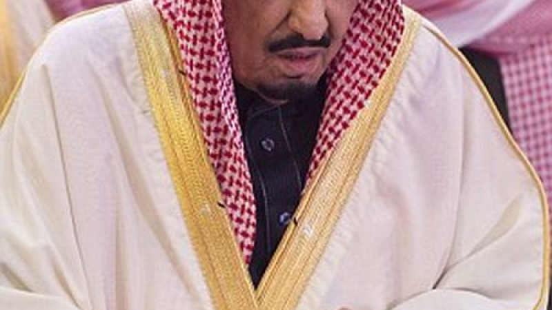 Саудитският крал и 1000-та му придворни си тръгнаха внезапно от Лазурния бряг