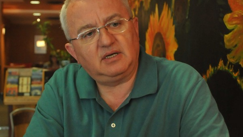 Румен Драганов: Ангелкова не става за министър на туризма
