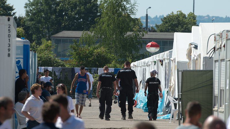 Германия ще връща десетки хиляди бежанци от Балканите