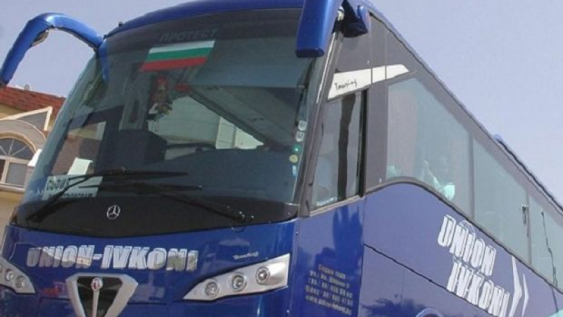 В кошмарно пътуване за Русе два автобуса се чупят, трети прибира изнервените пътници 