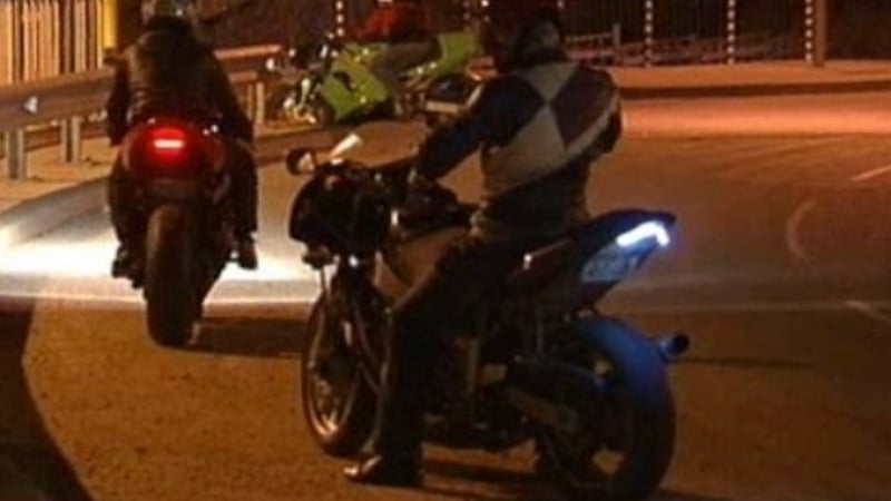 Див моторист, фучащ със 150 км/ч, засечен снощи на Околовръстното в София