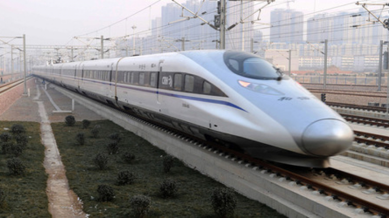 Китай пусна влакове с 250 км/ч по новата си северна железница