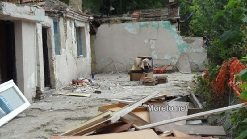 Бутат още ромски колиби в Максуда след седмица 
