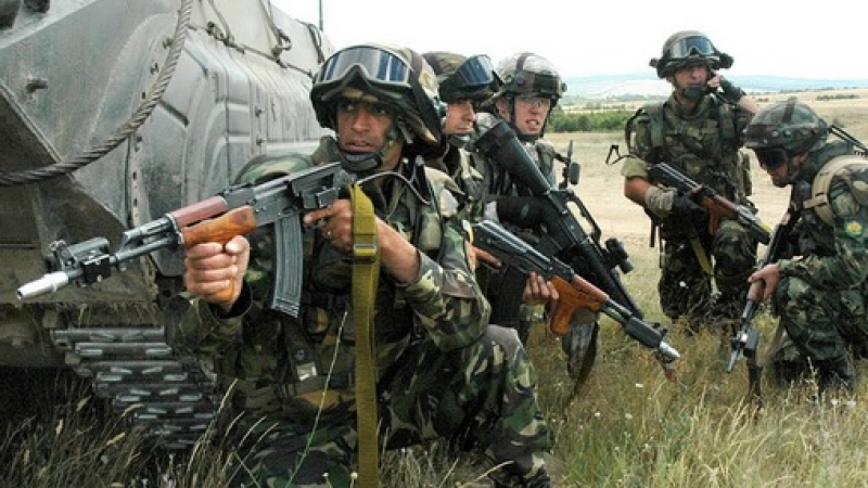 България става бойно поле от днес, МО обяви временно опасните зони, затварят пътища
