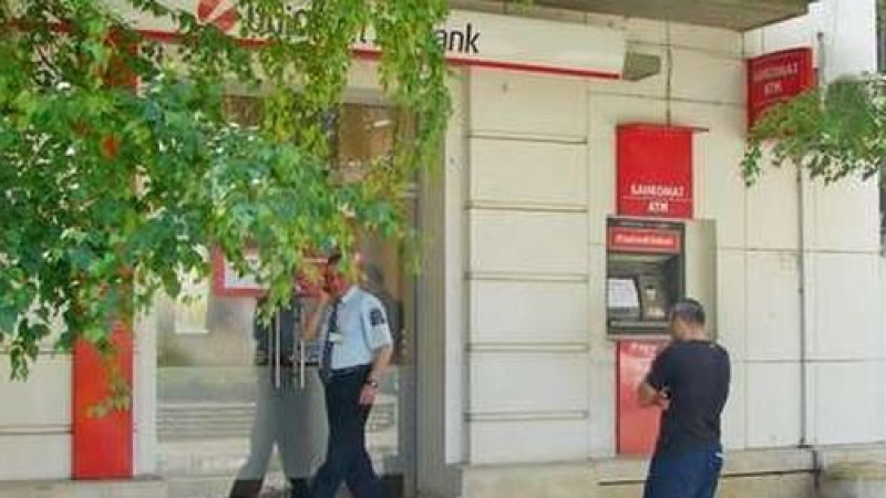Разследваният за банковия обир в Айтос не искал в ареста, там имало престъпници