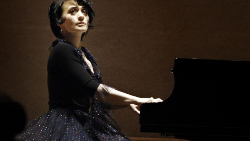 Прочута руска пианистка убита зверски в Манчестър 