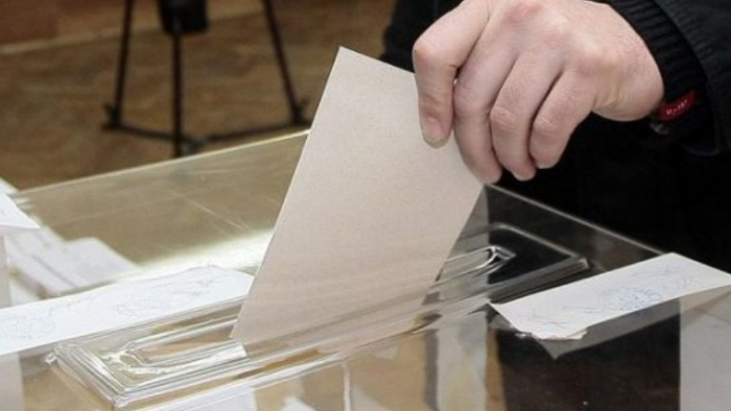 40 партии и коалиции вече са подали документи в ЦИК за местните избори