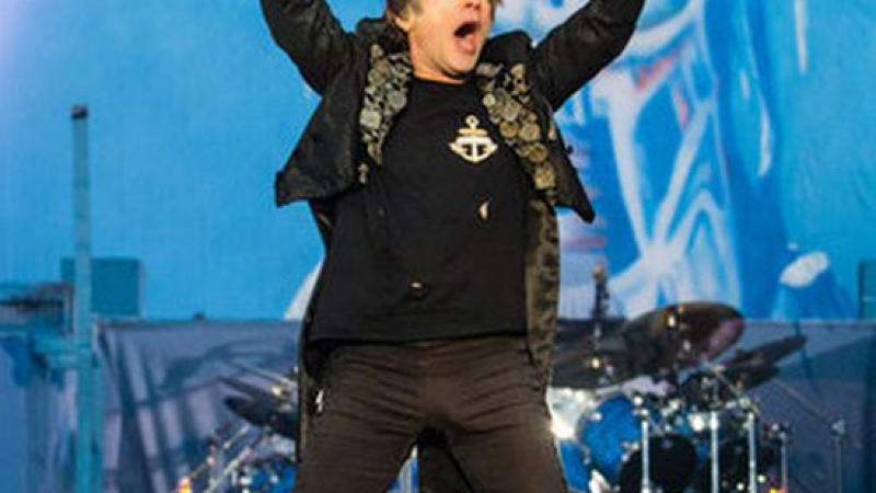 Вокалистът на Iron Maiden призна: Хванах рак на езика заради оралния секс