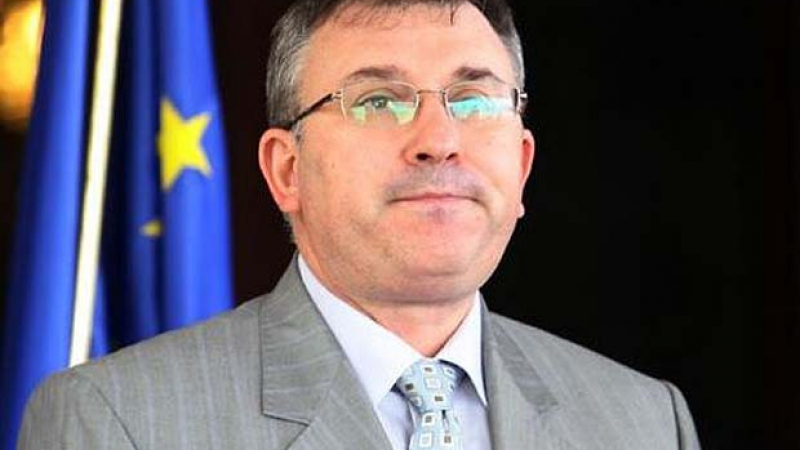 Зам.-министър на отбраната: Решението за отказ на руските самолети е българско