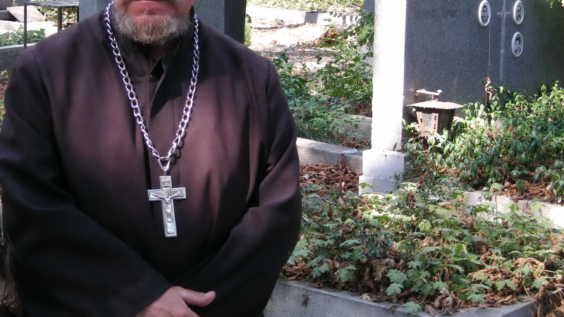 Отец Гелеменов: Петър Дънов е шарлатанин, психопат и вероятно хомосексуалист