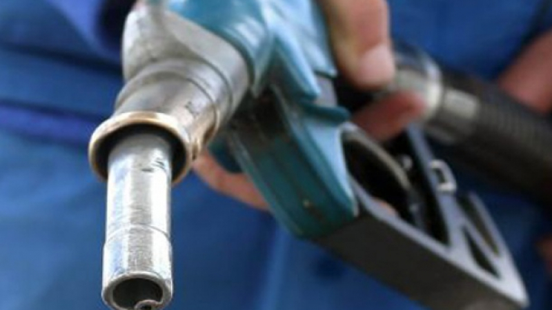 Измамите по бензиностанциите продължават с пълна сила (СНИМКА)